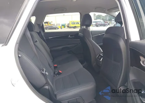 2016 Kia Sorento 2.4L Lx z USA, uszkodzony, nr VIN 5XYPG4A39GG091994